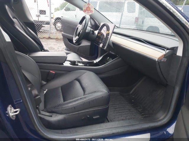 Tesla Model 3 Long Range/mid Range 2018 5YJ3E1EA8JF040755 Image 5