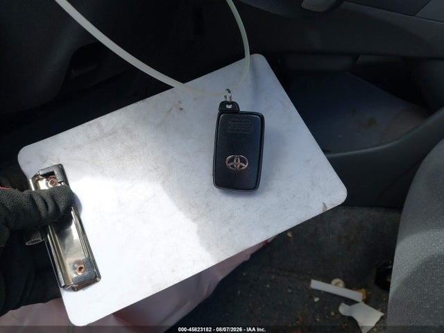 45823182 :رقم المزاد ، JTDKN3DU9A0008849 vin ، 2010 Toyota Prius Iii مزاد بيع
