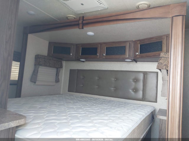2017 Rockwood Signature Ultra Lite მანქანა იყიდება აუქციონზე, vin: 4X4TRLH23H1874322, აუქციონის ნომერი: 45823383