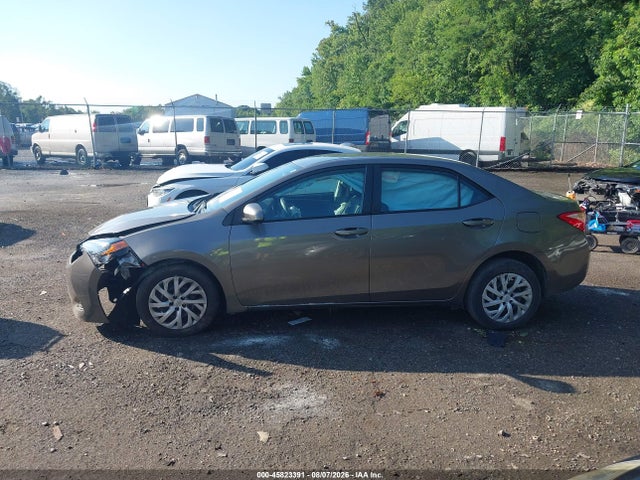 Продажа на аукционе авто 2017 Toyota Corolla Le, vin: 2T1BURHE3HC938691, номер лота: 45823391