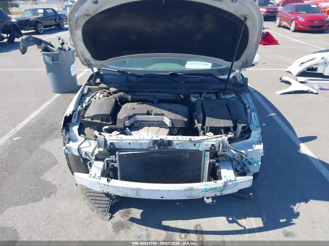 1G1105SA6JU101098 Chevrolet IMPALA 1LT