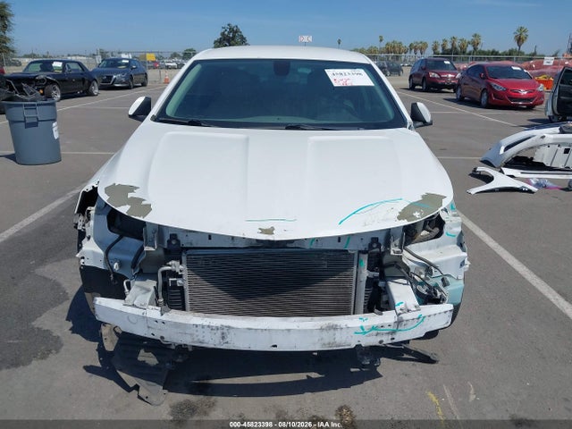 1G1105SA6JU101098 Chevrolet IMPALA 1LT