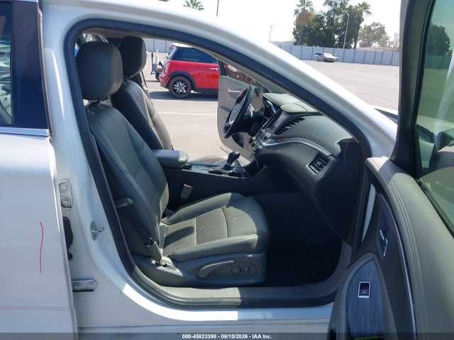 1G1105SA6JU101098 Chevrolet IMPALA 1LT