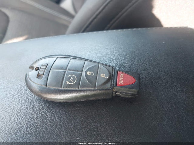 2019 Jeep Cherokee Latitude 4x4 მანქანა იყიდება აუქციონზე, vin: 1C4PJMCX2KD106456, აუქციონის ნომერი: 45823419
