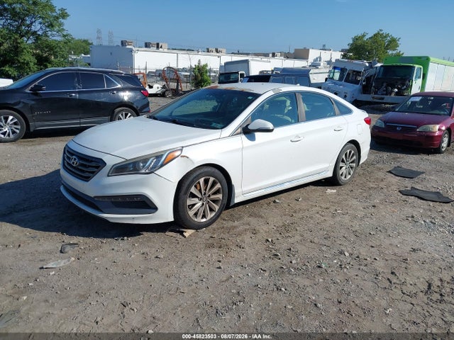 Hyundai Sonata Sport 2015 5NPE34AF7FH214423 Image 2