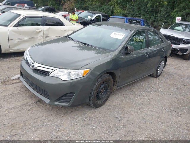 2014 Toyota Camry Le მანქანა იყიდება აუქციონზე, vin: 4T4BF1FK0ER425970, აუქციონის ნომერი: 45823504