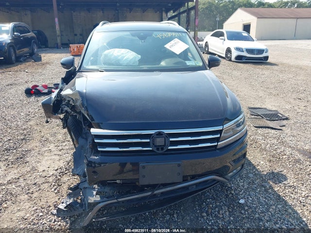 Продажа на аукционе авто 2018 Volkswagen Tiguan 2.0t Sel Premium, vin: 3VV4B7AX5JM004531, номер лота: 45823511
