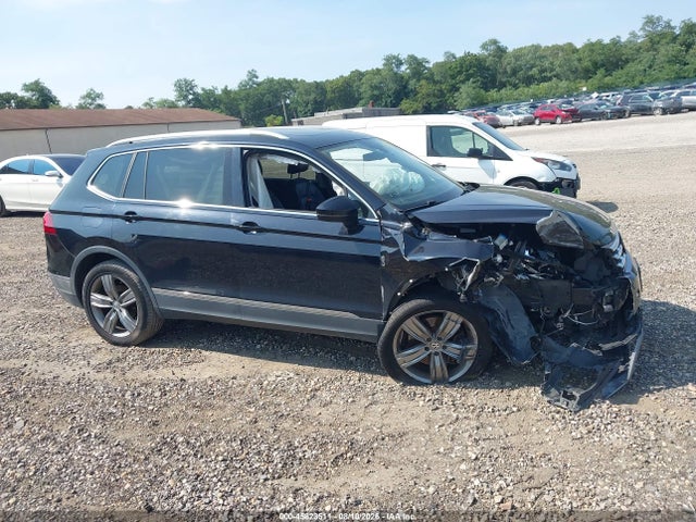 Продажа на аукционе авто 2018 Volkswagen Tiguan 2.0t Sel Premium, vin: 3VV4B7AX5JM004531, номер лота: 45823511