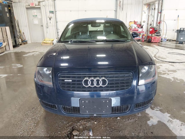 45823529 :رقم المزاد ، TRUUT28N121010625 vin ، 2002 Audi Tt 1.8l مزاد بيع