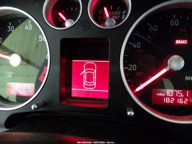 45823529 :رقم المزاد ، TRUUT28N121010625 vin ، 2002 Audi Tt 1.8l مزاد بيع