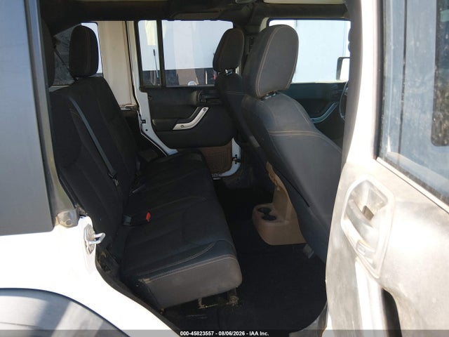 1C4BJWFG2HL509563 Jeep Wrangler Unlimited Rubicon