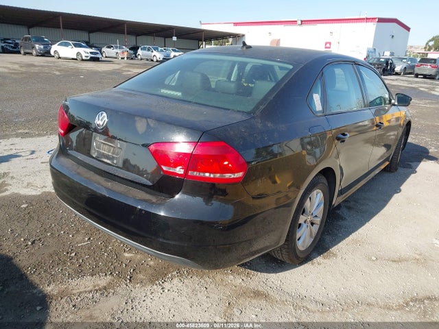 2014 Volkswagen Passat 2.5l Wolfsburg Edition მანქანა იყიდება აუქციონზე, vin: 1VWAP7A31EC007284, აუქციონის ნომერი: 45823609