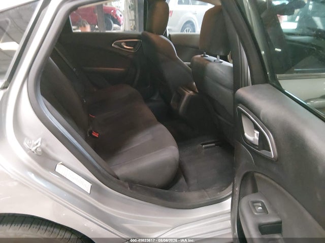 1C3CCCAB1FN691786 Chrysler 200 Limited