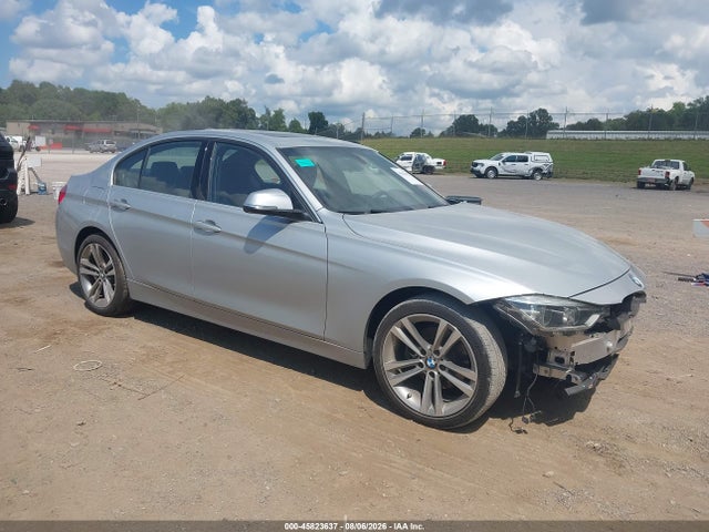 45823637 :رقم المزاد ، WBA8B9C57HK884587 vin ، 2017 Bmw 330i مزاد بيع