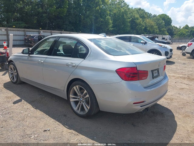 45823637 :رقم المزاد ، WBA8B9C57HK884587 vin ، 2017 Bmw 330i مزاد بيع