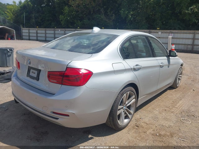 45823637 :رقم المزاد ، WBA8B9C57HK884587 vin ، 2017 Bmw 330i مزاد بيع
