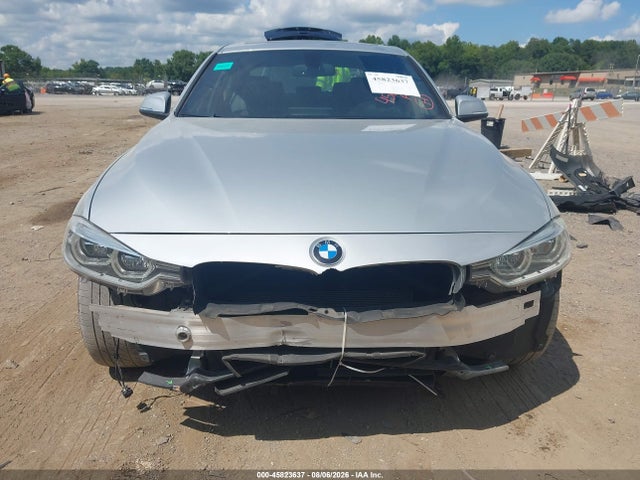 45823637 :رقم المزاد ، WBA8B9C57HK884587 vin ، 2017 Bmw 330i مزاد بيع