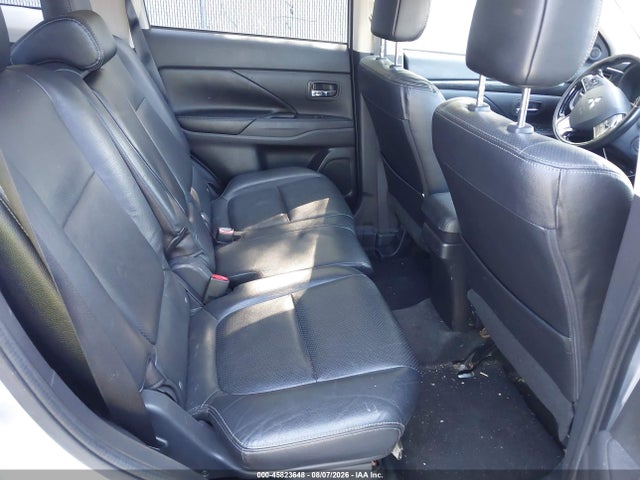Продаж на аукціоні авто 2017 Mitsubishi Outlander Se/sel, vin: JA4AZ3A33HZ007532, номер лоту: 45823648