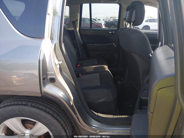 45823680 :رقم المزاد ، 1J4NT1FA9BD236428 vin ، 2011 Jeep Compass مزاد بيع