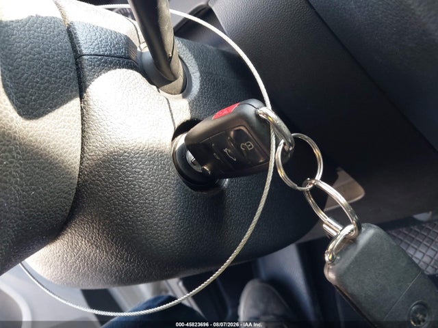 45823696 :رقم المزاد ، 3VWDX7AJ9CM323930 vin ، 2012 Volkswagen Jetta 2.5l Se مزاد بيع