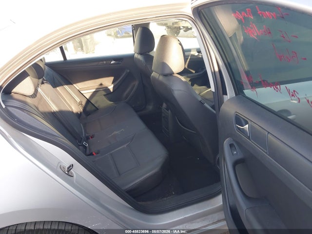 45823696 :رقم المزاد ، 3VWDX7AJ9CM323930 vin ، 2012 Volkswagen Jetta 2.5l Se مزاد بيع