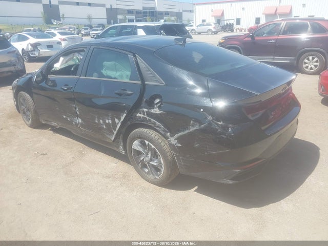 45823713 :رقم المزاد ، 5NPLS4AG6NH072874 vin ، 2022 Hyundai Elantra Sel مزاد بيع