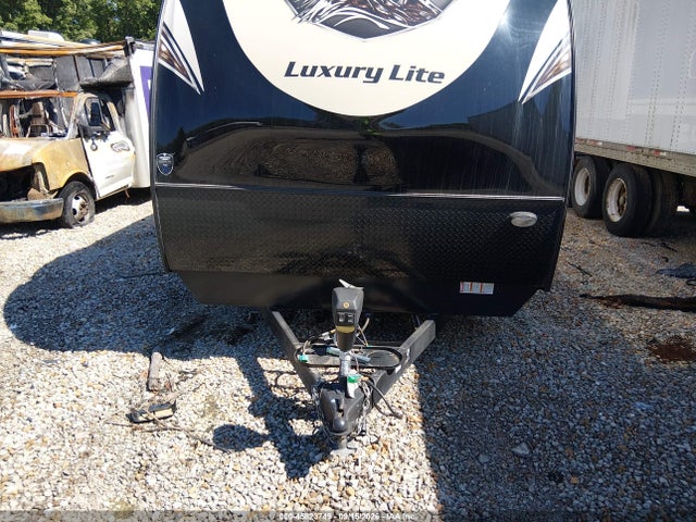Продажа на аукционе авто 2019 Lacrosse Luxury Lite Series 3, vin: 5ZT2LCYB8KB010076, номер лота: 45823749