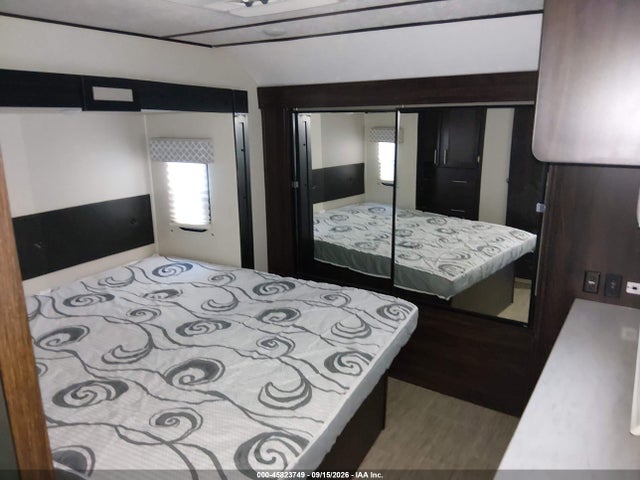 Продажа на аукционе авто 2019 Lacrosse Luxury Lite Series 3, vin: 5ZT2LCYB8KB010076, номер лота: 45823749