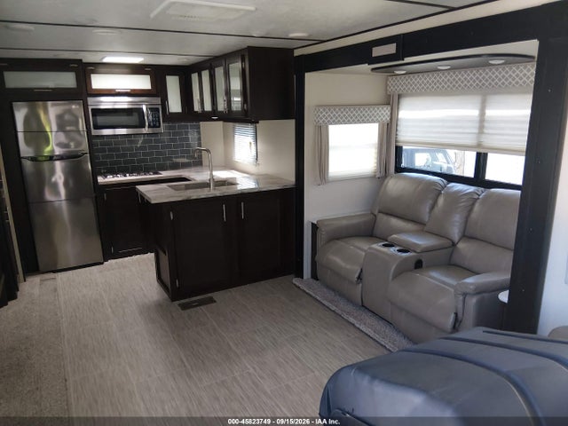 Продажа на аукционе авто 2019 Lacrosse Luxury Lite Series 3, vin: 5ZT2LCYB8KB010076, номер лота: 45823749