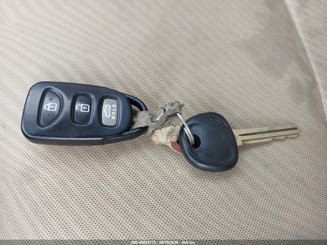45823772 :رقم المزاد ، 5NPDH4AE8CH066881 vin ، 2012 Hyundai Elantra Gls مزاد بيع