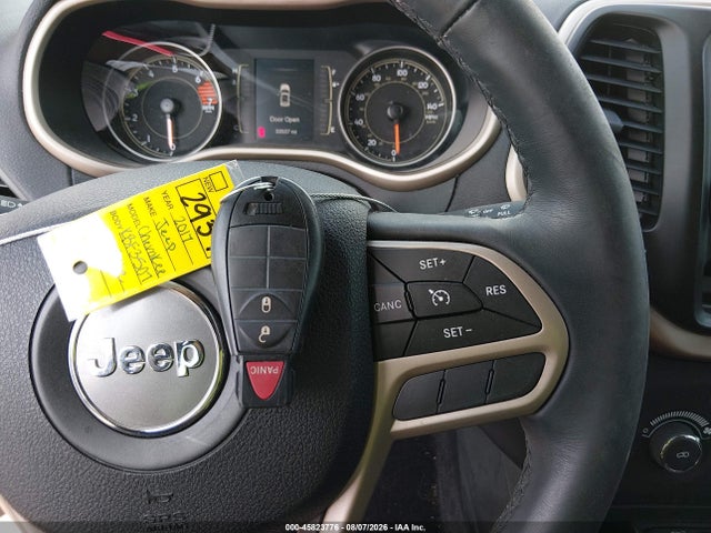 2017 Jeep Cherokee Altitude მანქანა იყიდება აუქციონზე, vin: 1C4PJLAB9HW642142, აუქციონის ნომერი: 45823776