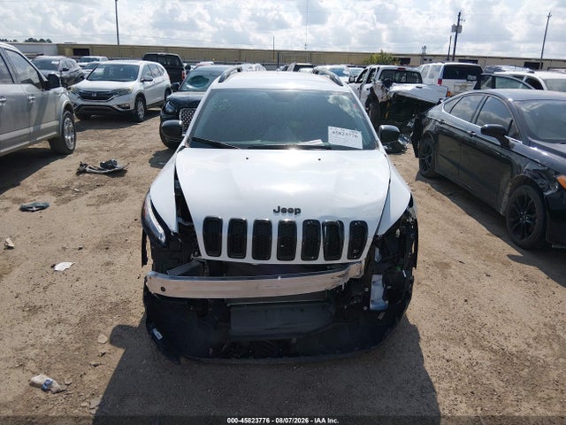 2017 Jeep Cherokee Altitude მანქანა იყიდება აუქციონზე, vin: 1C4PJLAB9HW642142, აუქციონის ნომერი: 45823776