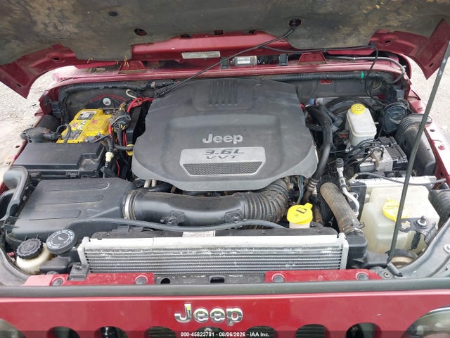 45823781 :رقم المزاد ، 1C4HJWFG1DL527394 vin ، 2013 Jeep Wrangler Unlimited Rubicon مزاد بيع