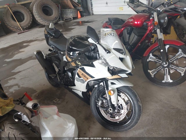 Kawasaki Zx636 K 2026 JKBZXJJ19TA042154 головне зображення