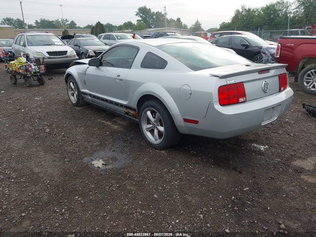 Продаж на аукціоні авто 2007 Ford Mustang V6 Deluxe/v6 Premium, vin: 1ZVHT80N075239952, номер лоту: 45823967