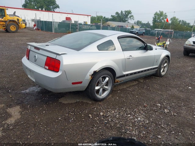 Продаж на аукціоні авто 2007 Ford Mustang V6 Deluxe/v6 Premium, vin: 1ZVHT80N075239952, номер лоту: 45823967