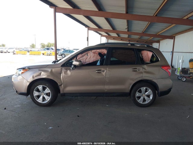 Subaru Forester 2.5i Premium 2016 JF2SJADC1GH449393 Image 14