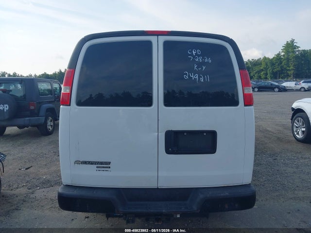 Chevrolet Express 2500 Work Van 2016 1GCWGAFF8G1335423 Image 16