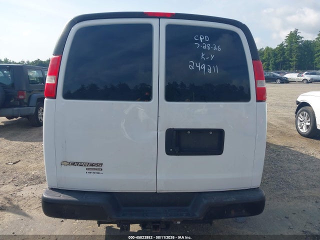 Chevrolet Express 2500 Work Van 2016 1GCWGAFF8G1335423 Image 18