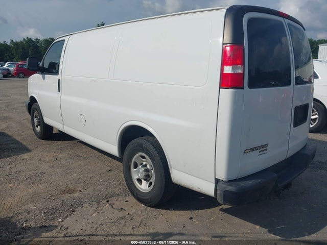 Chevrolet Express 2500 Work Van 2016 1GCWGAFF8G1335423 Image 3