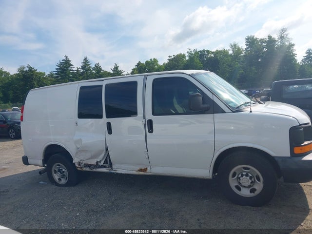 Chevrolet Express 2500 Work Van 2016 1GCWGAFF8G1335423 Image 6