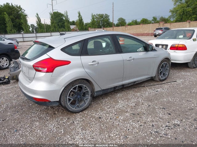 1FADP3M29HL257023 Ford FOCUS SEL