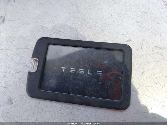 Tesla Model 3 Long Range/mid Range 2018 5YJ3E1EA1JF161031 Image 11