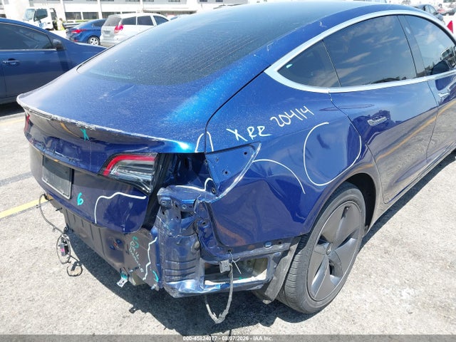 Tesla Model 3 Long Range/mid Range 2018 5YJ3E1EA1JF161031 Image 20