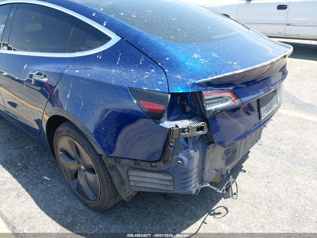 Tesla Model 3 Long Range/mid Range 2018 5YJ3E1EA1JF161031 Image 21