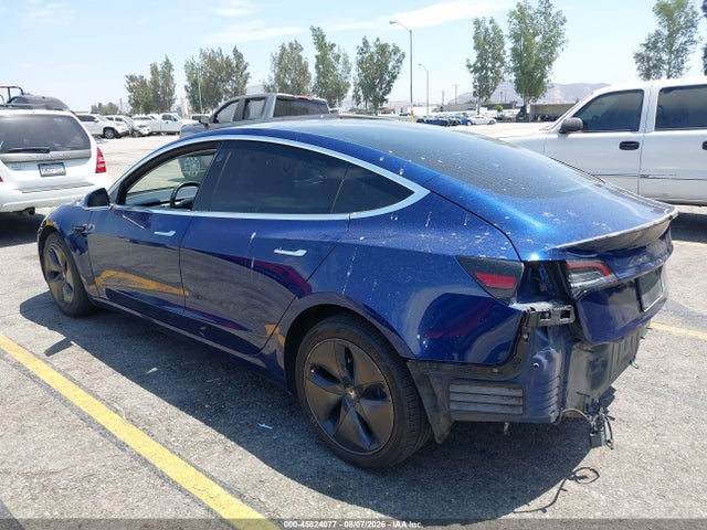 Tesla Model 3 Long Range/mid Range 2018 5YJ3E1EA1JF161031 Image 3