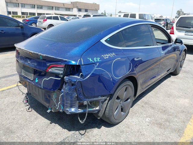 Tesla Model 3 Long Range/mid Range 2018 5YJ3E1EA1JF161031 Image 4