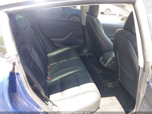 Tesla Model 3 Long Range/mid Range 2018 5YJ3E1EA1JF161031 Image 8