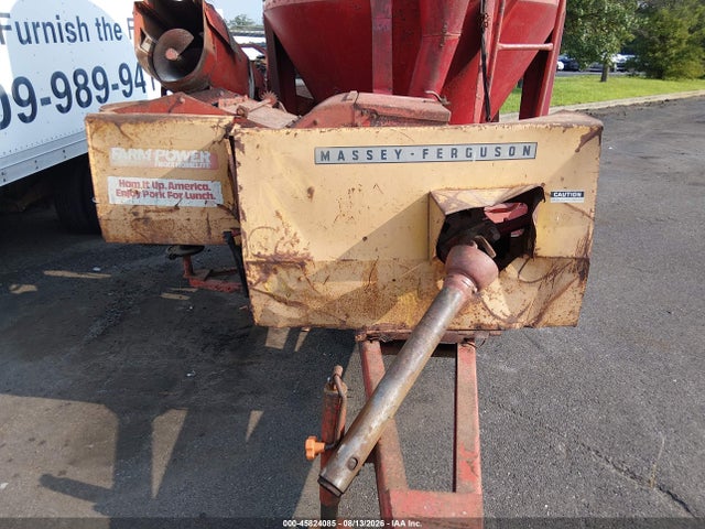 45824085 :رقم المزاد ، 16200005508 vin ، 1975 Massey Ferguson Mf15 Feed Grinder مزاد بيع