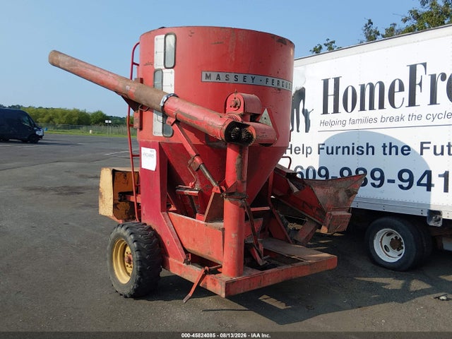 45824085 :رقم المزاد ، 16200005508 vin ، 1975 Massey Ferguson Mf15 Feed Grinder مزاد بيع